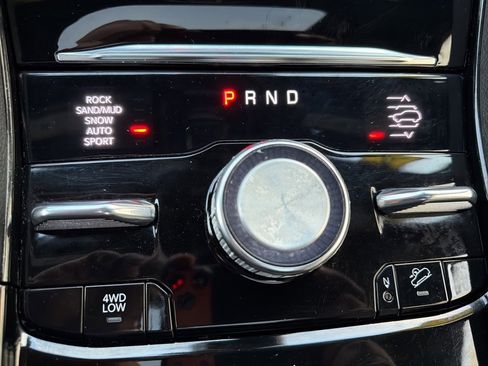 Certified 2022 Jeep Grand Cherokee Overland w/ Adv Protech Group III image 22