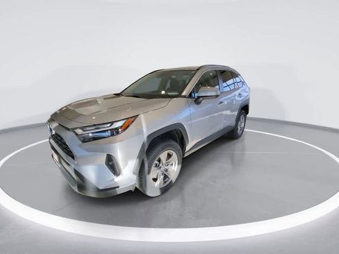 Used 2024 Toyota RAV4 XLE image 4