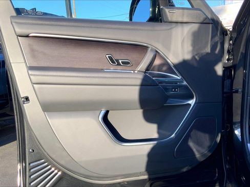 New 2026 Land Rover Range Rover SE AWD/4WD image 11