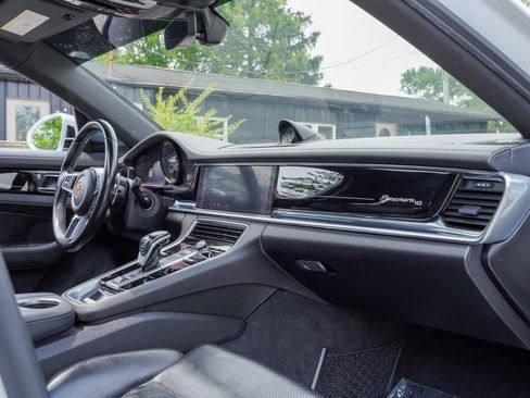 Used 2020 Porsche Panamera 4 AWD/4WD image 44