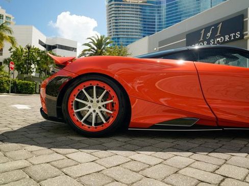 Used 2021 McLaren 765LT image 31