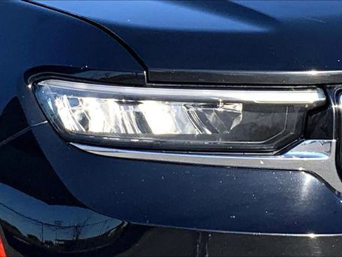 Certified 2024 Jeep Grand Cherokee L Limited w/ Luxury Tech Group II image 25