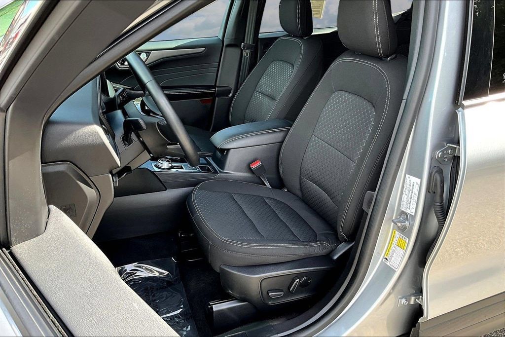 Certified 2023 Ford Escape Active w/ Tech Pack #2 AWD/4WD image 23