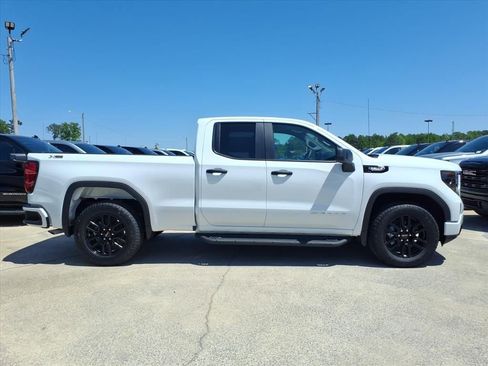 New 2026 GMC Sierra 1500 Pro w/ Graphite Edition AWD/4WD image 8