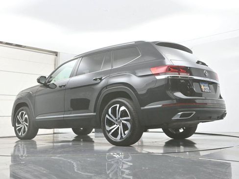 Used 2022 Volkswagen Atlas SEL AWD/4WD image 32