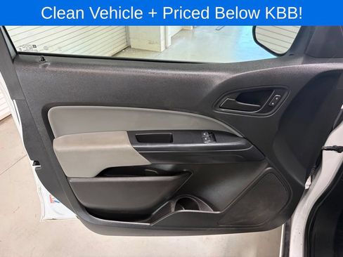 Used 2021 Chevrolet Colorado W/T w/ WT Convenience Package AWD/4WD image 7