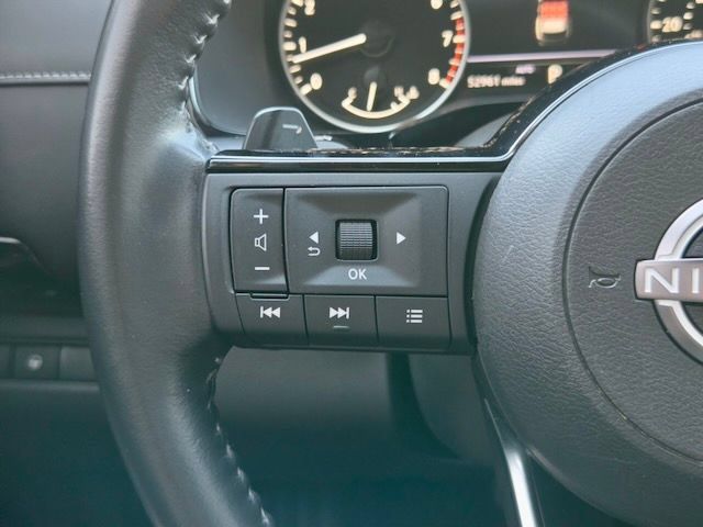 Used 2023 Nissan Pathfinder SV AWD/4WD image 17