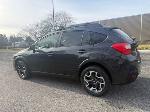 Used 2017 Subaru Crosstrek 2.0i Premium image 4
