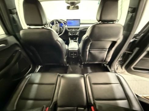 Used 2023 Ford Escape Platinum image 27