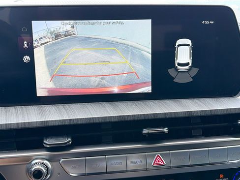 Used 2024 Kia Telluride EX w/ EX Captain's Chair Package FWD image 36