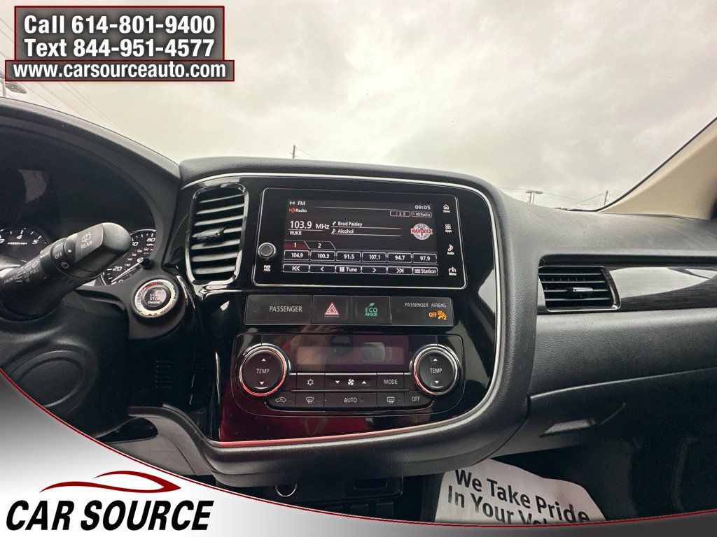 Used 2017 Mitsubishi Outlander SEL FWD image 14