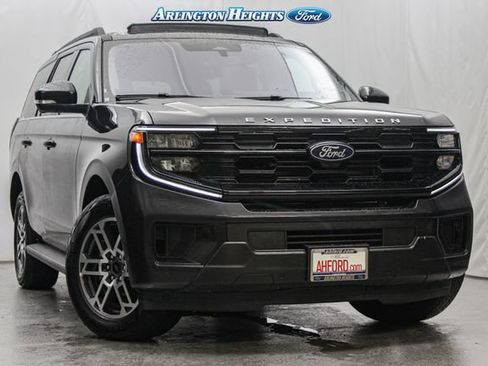 Certified 2025 Ford Expedition Active AWD/4WD image 1