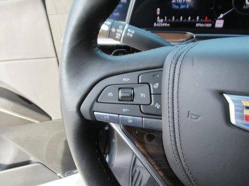 Used 2021 Cadillac Escalade Sport Platinum w/ LPO, ONYX Package image 18