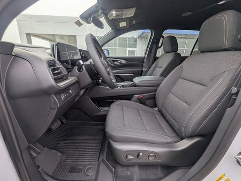 New 2026 Chevrolet Traverse LT w/ LPO, Floor Liner Package image 12