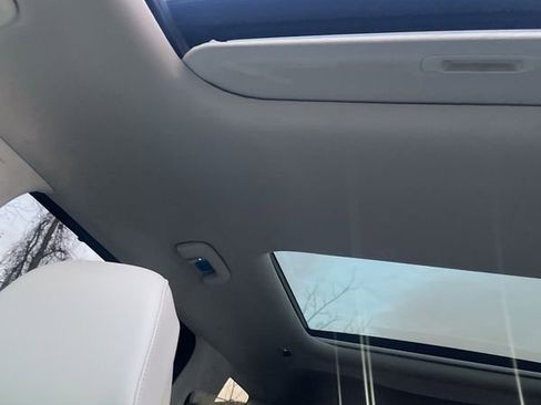 Used 2025 Hyundai Santa Fe Calligraphy image 9