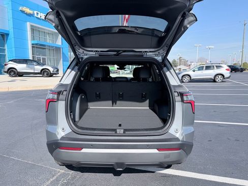 New 2026 Chevrolet Equinox LT w/ Convenience Package II image 7