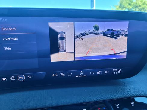Used 2025 Buick Enclave Preferred FWD image 10