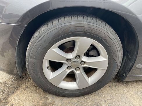 Used 2014 Dodge Charger SE RWD image 8