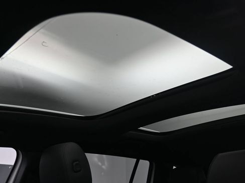 Used 2022 Mercedes-Benz GLB 250 4MATIC image 19