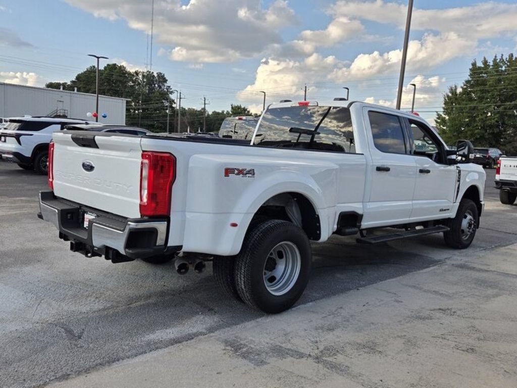 Used 2025 Ford F350 XLT w/ FX4 Off-Road Package AWD/4WD image 5