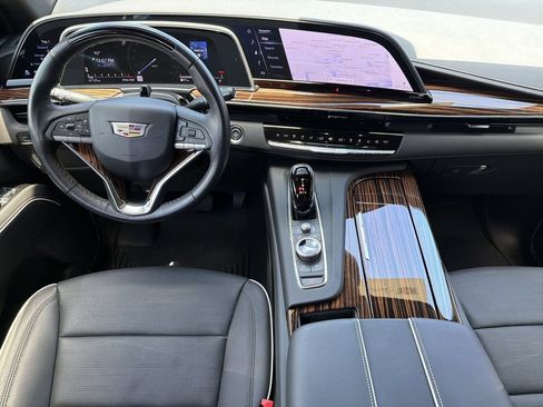 Certified 2024 Cadillac Escalade Premium Luxury AWD/4WD image 13
