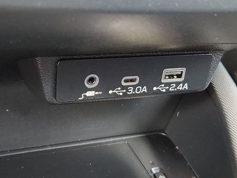 Certified 2025 Subaru Forester Premium AWD/4WD image 18