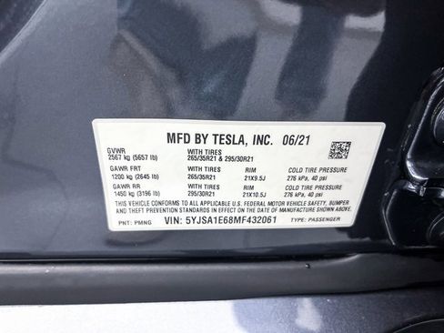 Used 2021 Tesla Model S Plaid image 32