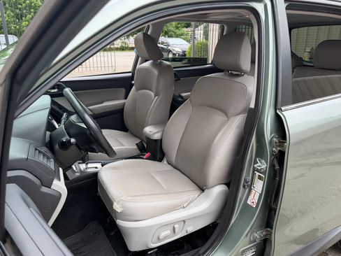 Used 2015 Subaru Forester 2.5i Limited AWD/4WD image 13