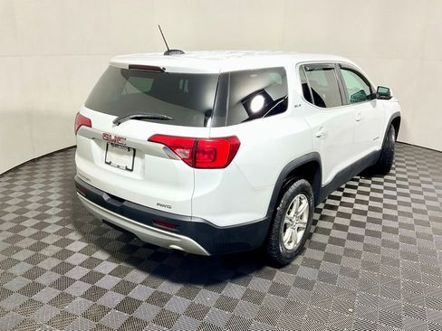 Used 2017 GMC Acadia SLE image 16