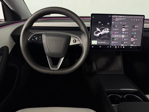 Used 2025 Tesla Model 3 Long Range image 13