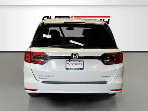Used 2024 Honda Odyssey Sport image 6