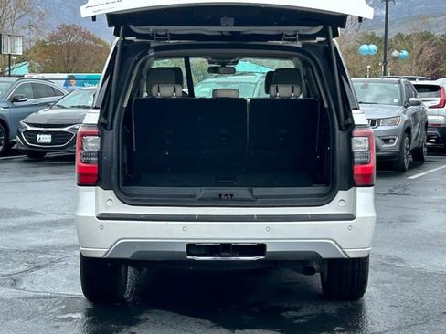 Used 2019 Ford Expedition Platinum AWD/4WD image 36