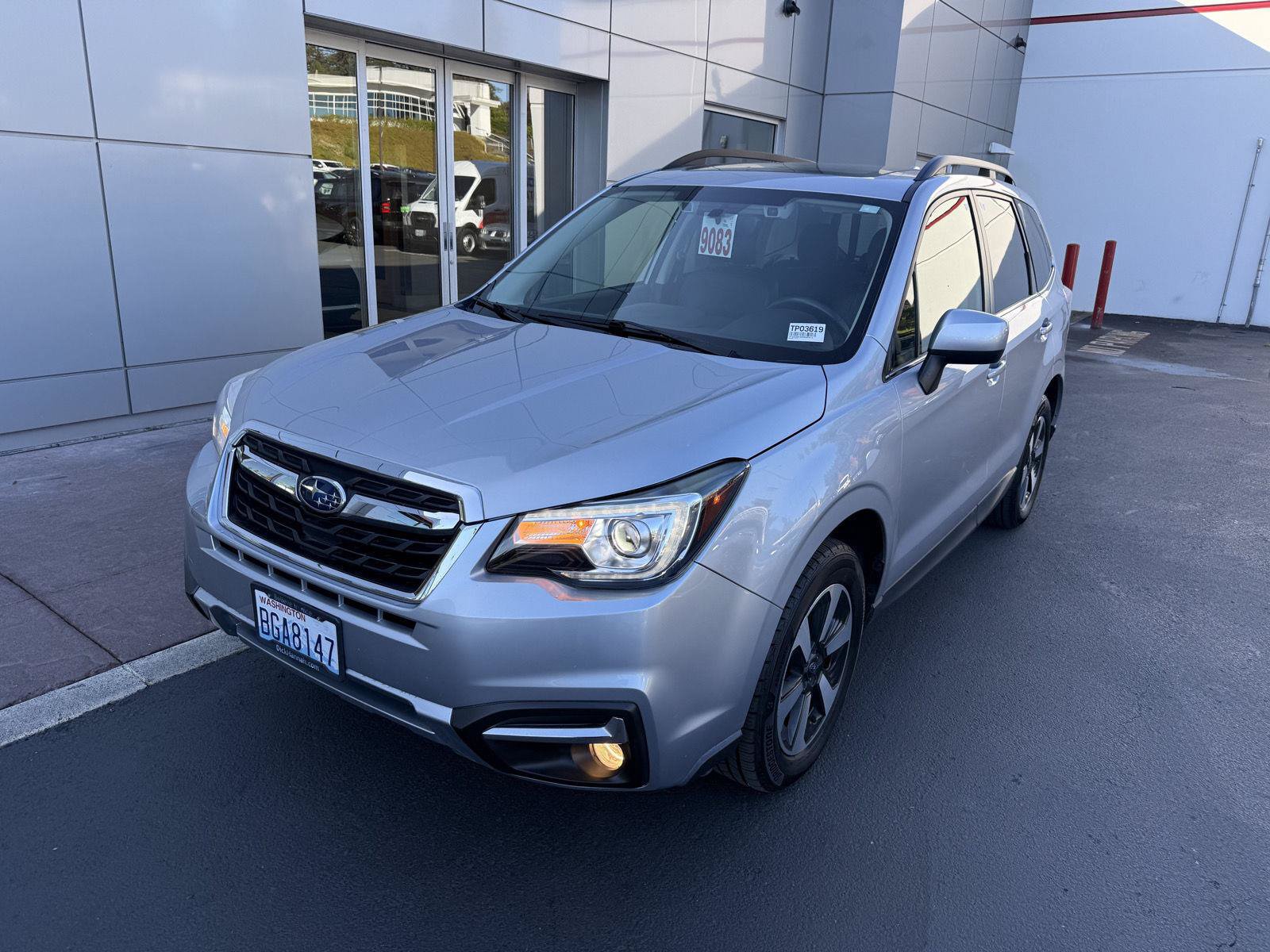 Used 2017 Subaru Forester 2.5i Limited AWD/4WD image 1