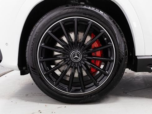 Used 2025 Mercedes-Benz GLS 63 AMG 4MATIC image 41