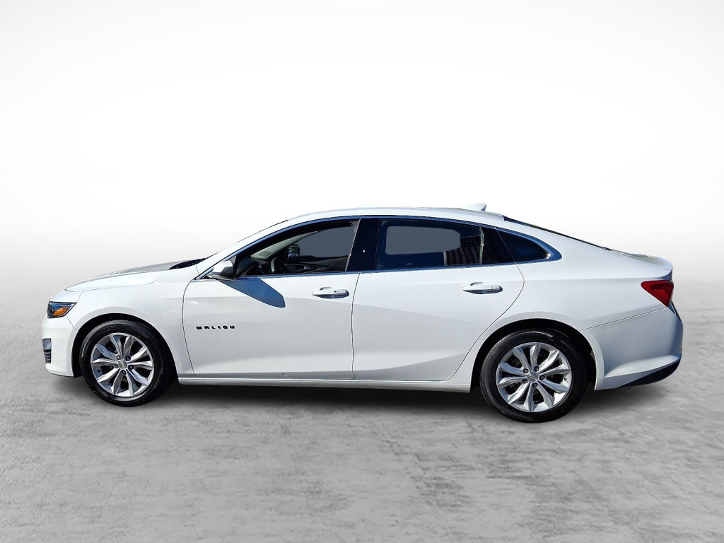 Used 2024 Chevrolet Malibu LT FWD image 2