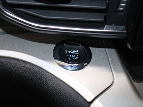 Used 2022 Ford Explorer XLT w/ Equipment Group 202A image 53