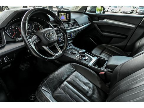 Used 2018 Audi Q5 2.0T Premium w/ Convenience Package AWD/4WD image 11