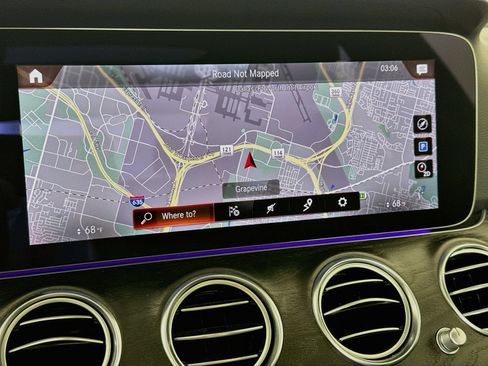 Used 2022 Mercedes-Benz E 350 Sedan image 14