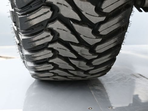 Used 2024 RAM 1500 Laramie AWD/4WD image 19