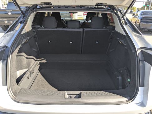 Certified 2023 Nissan Ariya FWD image 12