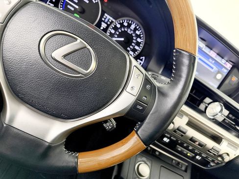Used 2014 Lexus ES 300h w/ Luxury Package w/Bamboo Trim FWD image 58
