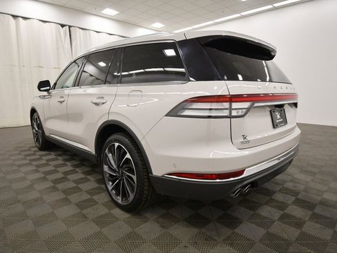 Used 2020 Lincoln Aviator Reserve w/ Equipment Group 202A image 5