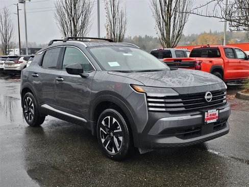 New 2026 Nissan Kicks SV image 2