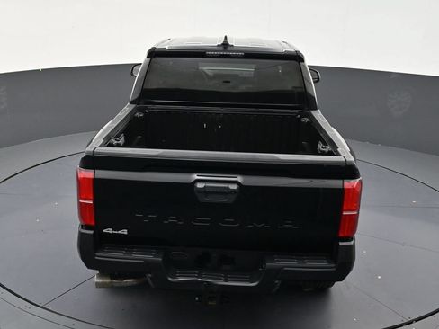 Used 2025 Toyota Tacoma SR AWD/4WD image 15