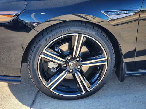 Certified 2025 Honda Accord Sport image 11