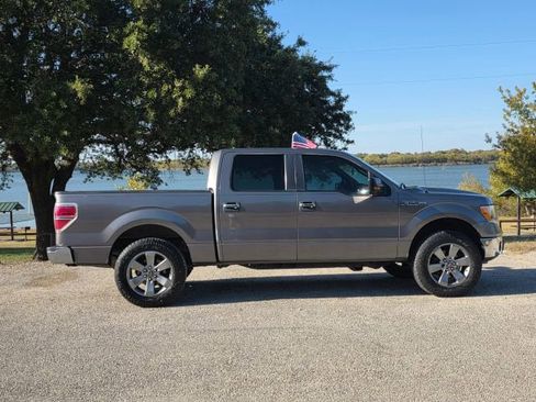 Used 2011 Ford F150 XLT w/ XLT Chrome Pkg image 5