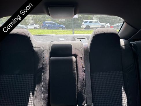 Used 2017 Dodge Challenger R/T RWD image 21