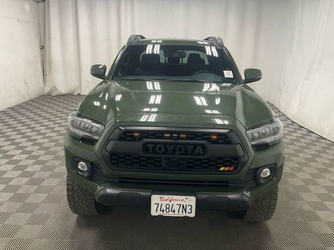 Used 2022 Toyota Tacoma TRD Off-Road w/ TRD Premium Off Road Package image 19