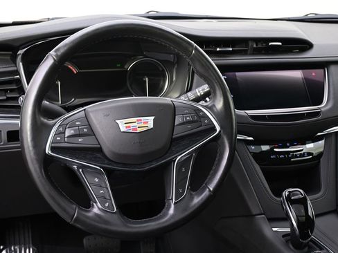 Used 2020 Cadillac XT5 Premium Luxury AWD/4WD image 12