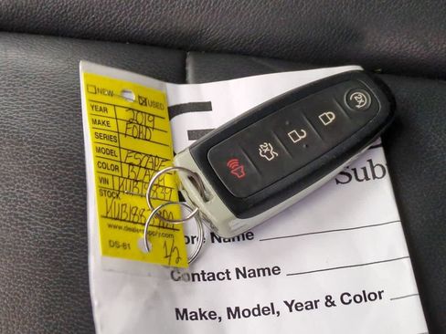 Used 2019 Ford Escape Titanium image 35